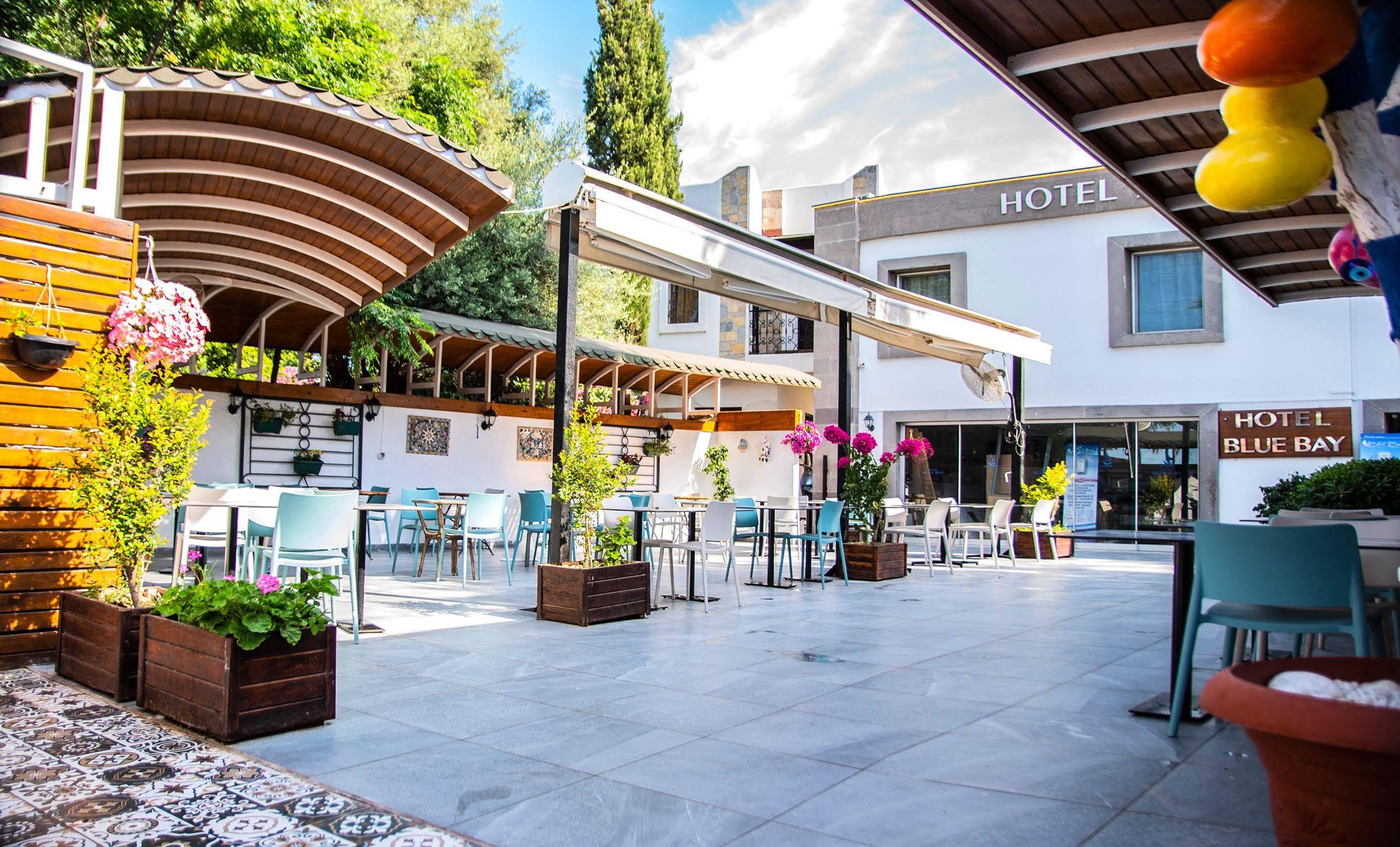 ביטז Blue Bay Beach Hotel (Adults Only) מראה חיצוני תמונה
