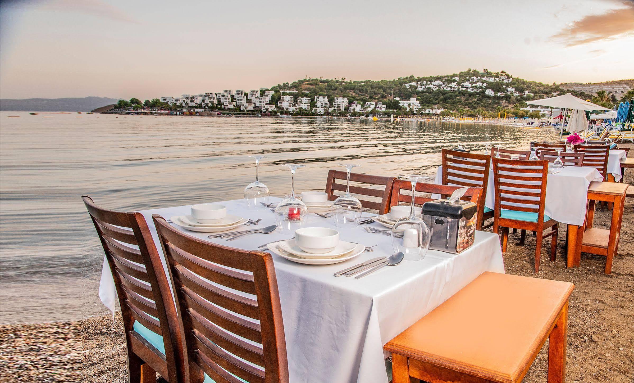 ביטז Blue Bay Beach Hotel (Adults Only) מראה חיצוני תמונה