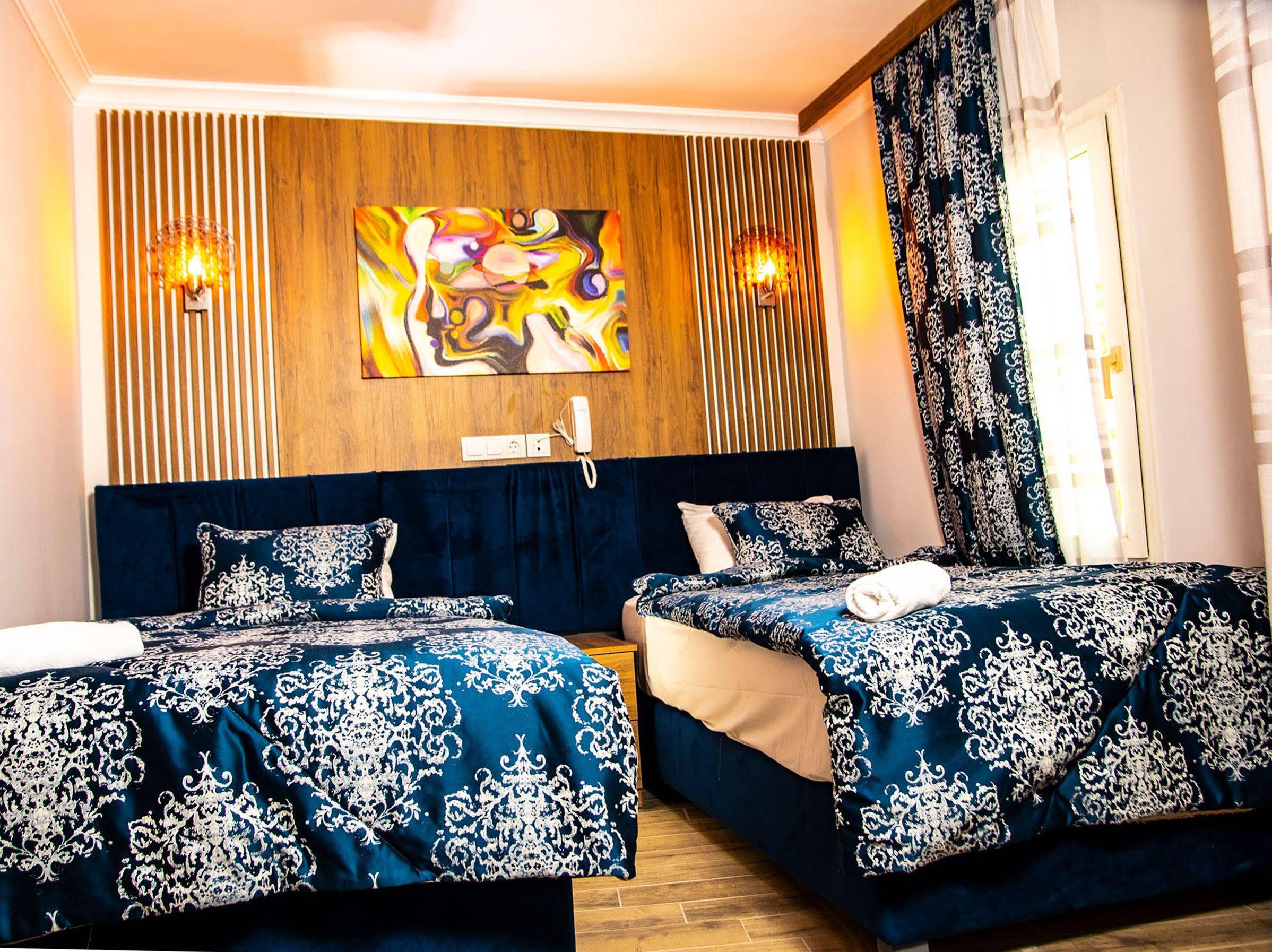 ביטז Blue Bay Beach Hotel (Adults Only) מראה חיצוני תמונה