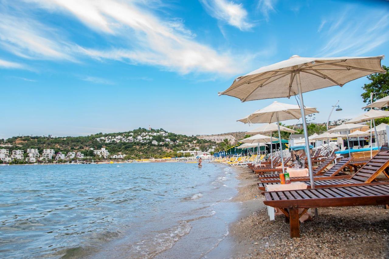 ביטז Blue Bay Beach Hotel (Adults Only) מראה חיצוני תמונה