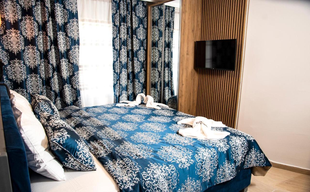 ביטז Blue Bay Beach Hotel (Adults Only) מראה חיצוני תמונה