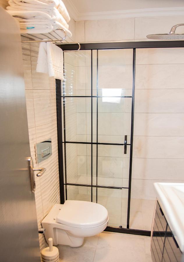 ביטז Blue Bay Beach Hotel (Adults Only) מראה חיצוני תמונה