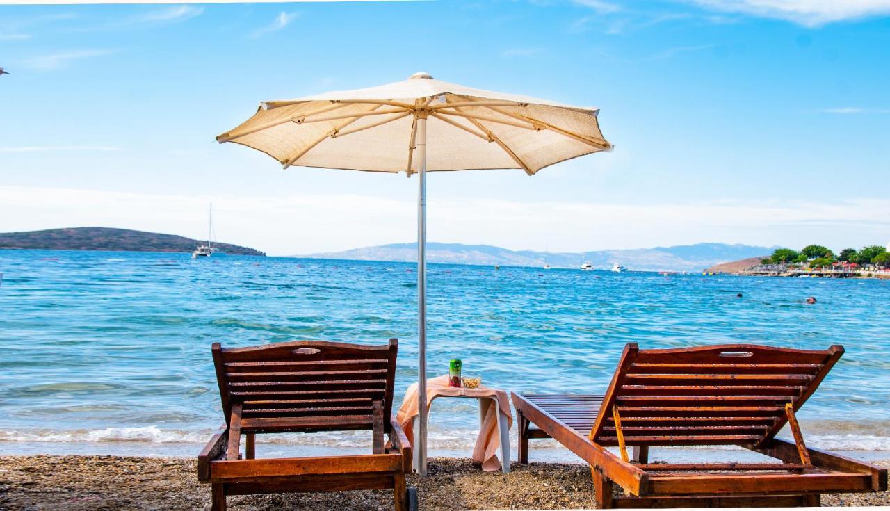 ביטז Blue Bay Beach Hotel (Adults Only) מראה חיצוני תמונה