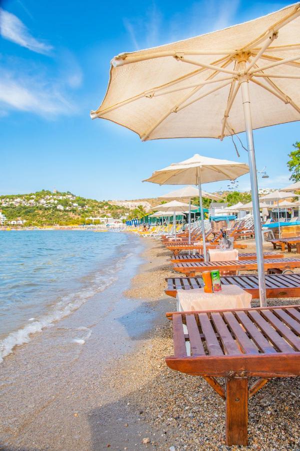 ביטז Blue Bay Beach Hotel (Adults Only) מראה חיצוני תמונה
